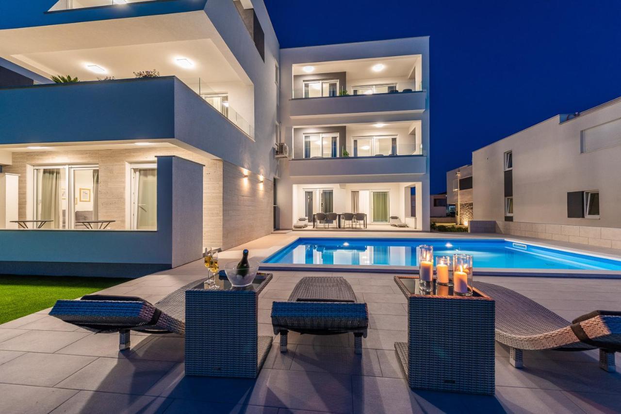 Apartments & Rooms Pool Villas Maris Novalja Exterior photo