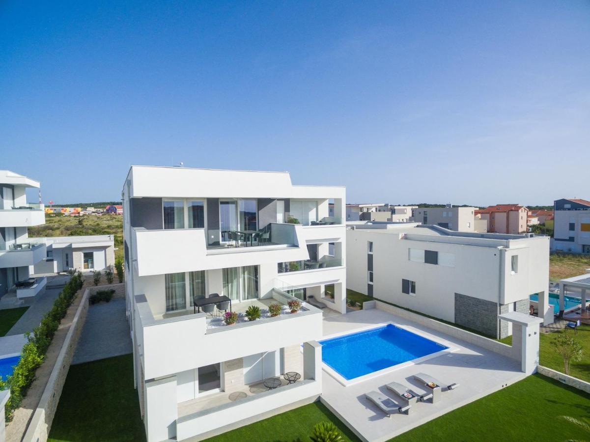 Apartments & Rooms Pool Villas Maris Novalja Exterior photo